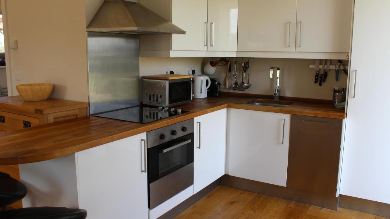 Little Park Farm Queen Anne Farmhouse & Apartments Stratfield Mortimer Экстерьер фото