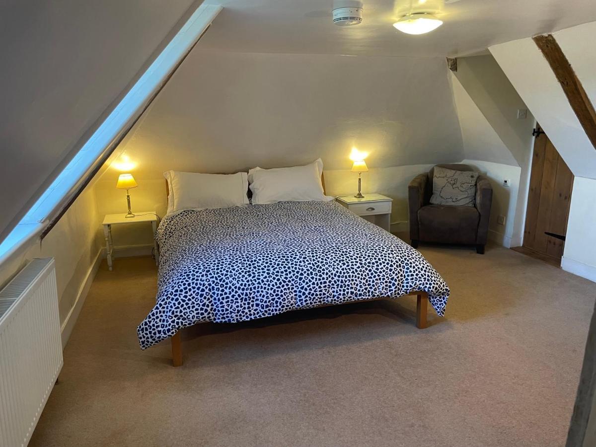 Little Park Farm Queen Anne Farmhouse & Apartments Stratfield Mortimer Экстерьер фото