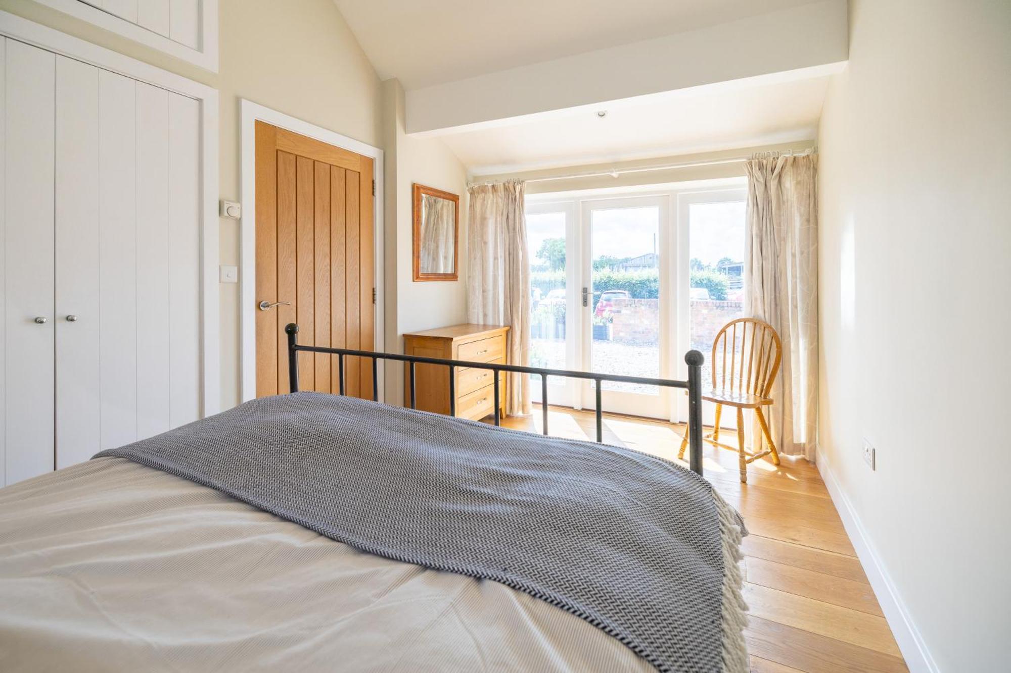 Little Park Farm Queen Anne Farmhouse & Apartments Stratfield Mortimer Экстерьер фото