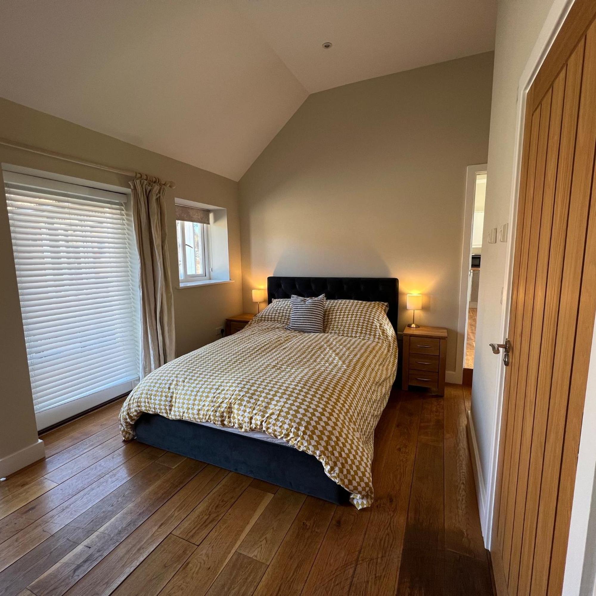 Little Park Farm Queen Anne Farmhouse & Apartments Stratfield Mortimer Экстерьер фото